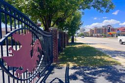 1215 Bluff Road photo 4