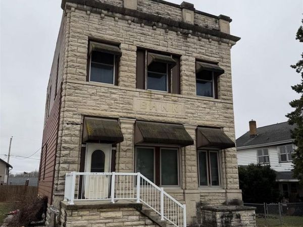 131 E MAIN STREET, Eden, WI 53019