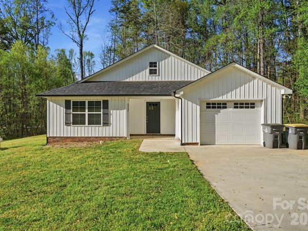 4242 Burgin Street , Kannapolis, NC 28081