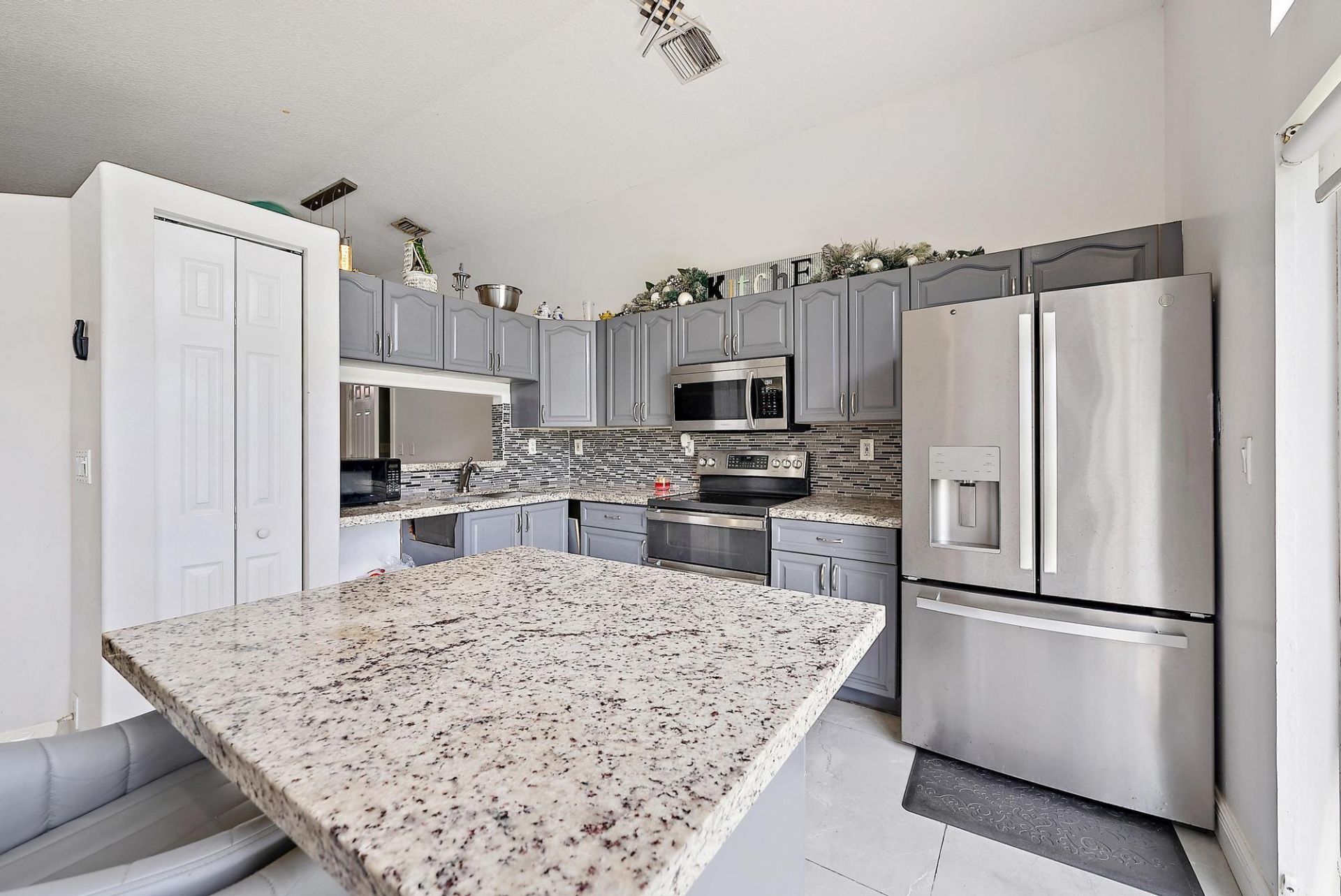 8193 Pelican Harbour Drive, Lake Worth, FL 33467 Photo