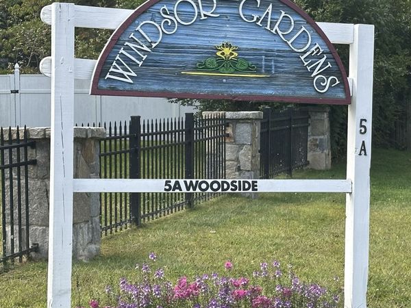 5 Woodside, Unit F65, Danbury, CT 06810