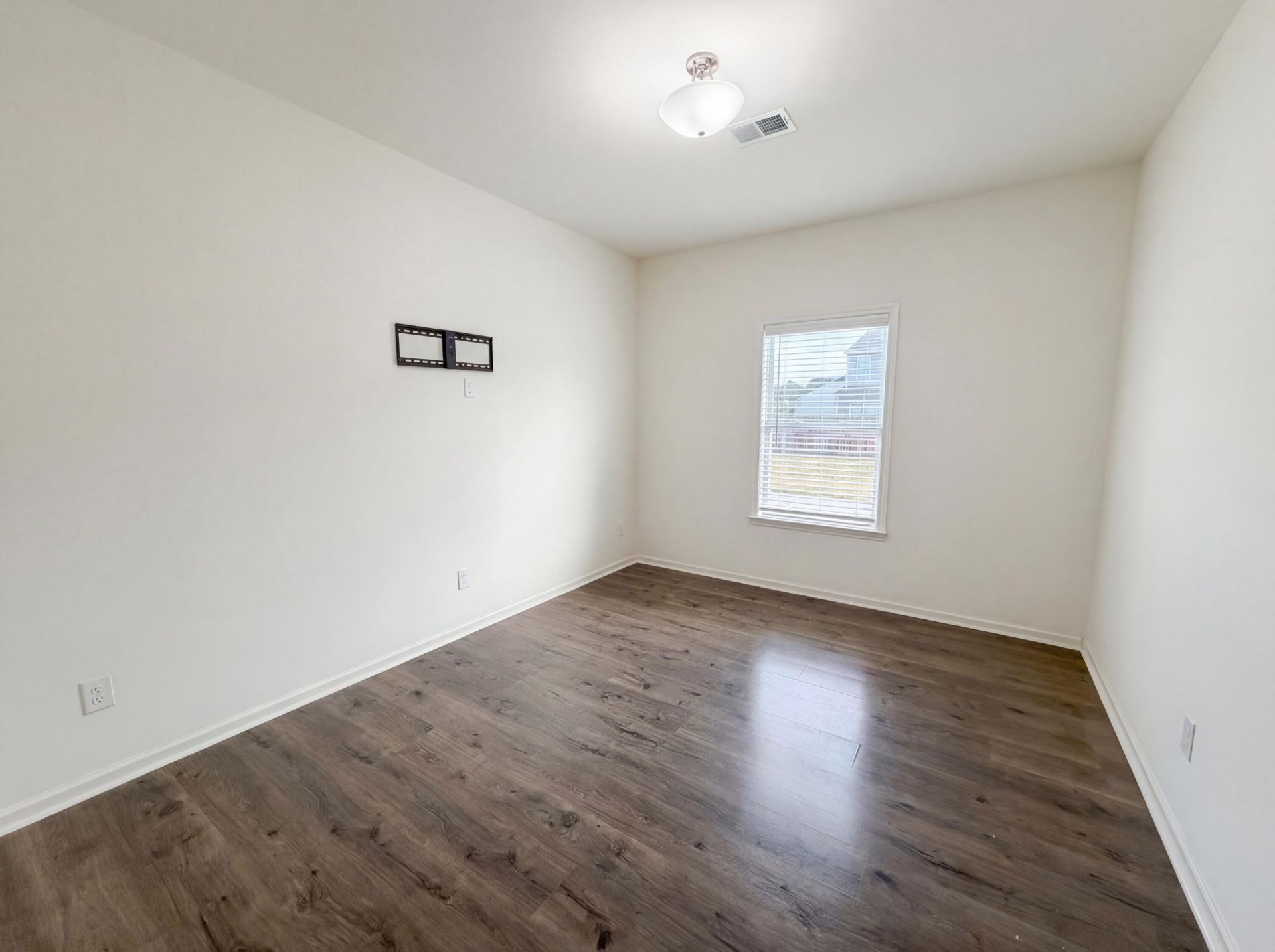 512 Killdeer Road Photo 9