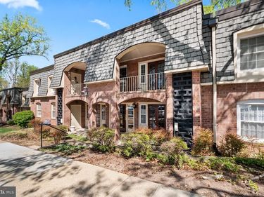 8229 KINGS CHARTER LANE, Unit D, SPRINGFIELD, VA 22152