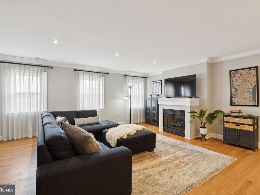 1615 1617 Spruce Street, Unit 400, Philadelphia, PA 19103 Main Photo