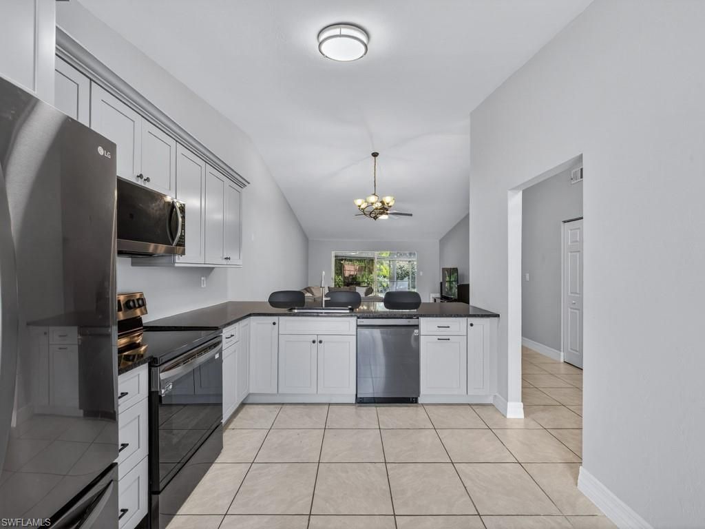 6441 Royal Woods Dr, Fort Myers, FL 33908 Photo