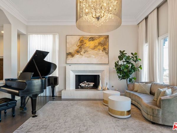 5202 Pacific Avenue, Marina Del Rey, CA 90292