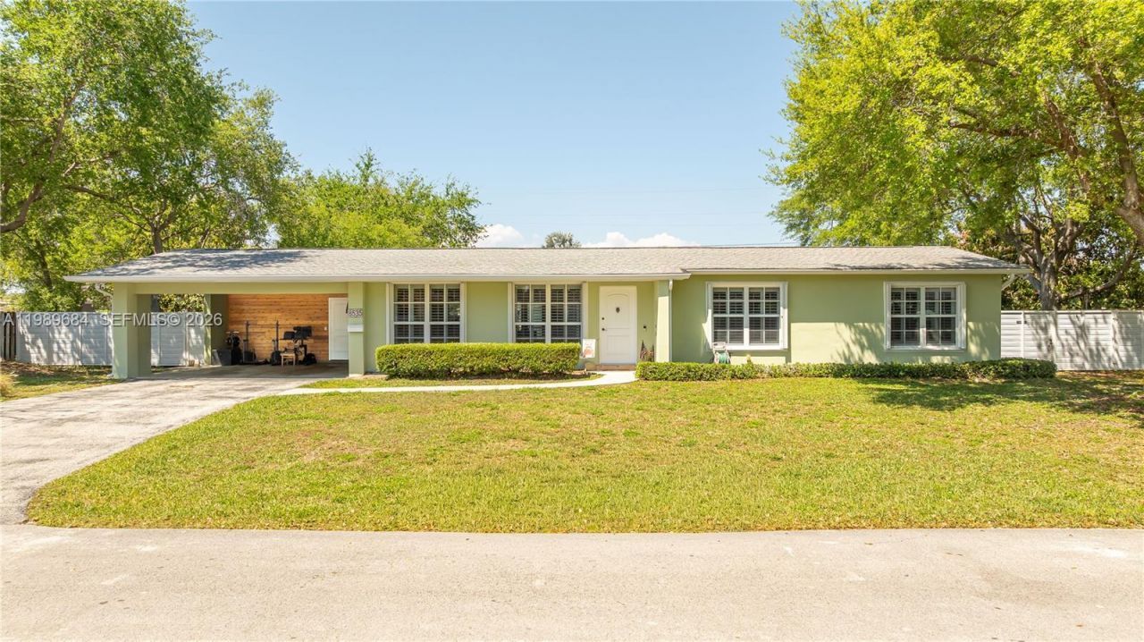 8535 SW 186th St , Cutler Bay, FL 33157 Photo