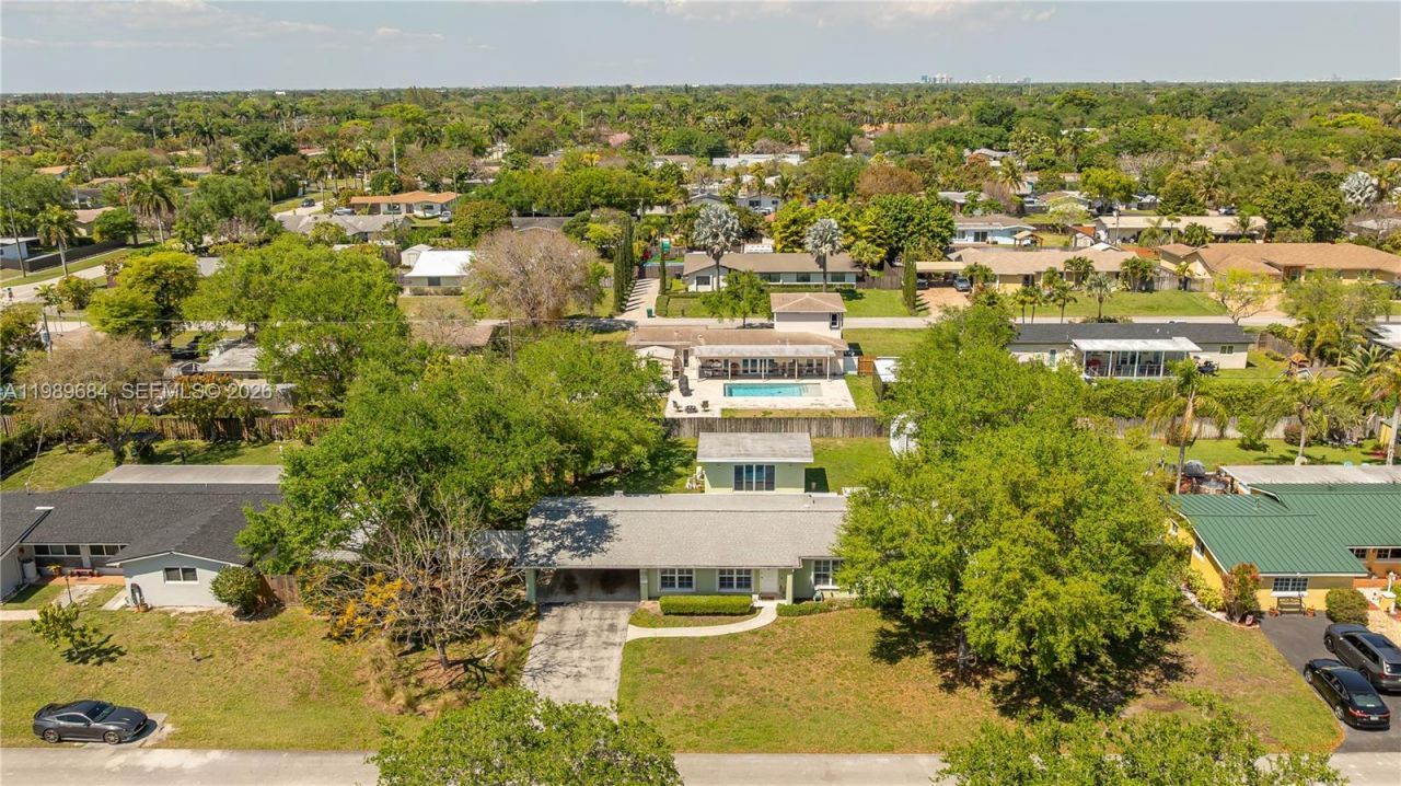 8535 SW 186th St , Cutler Bay, FL 33157 Photo