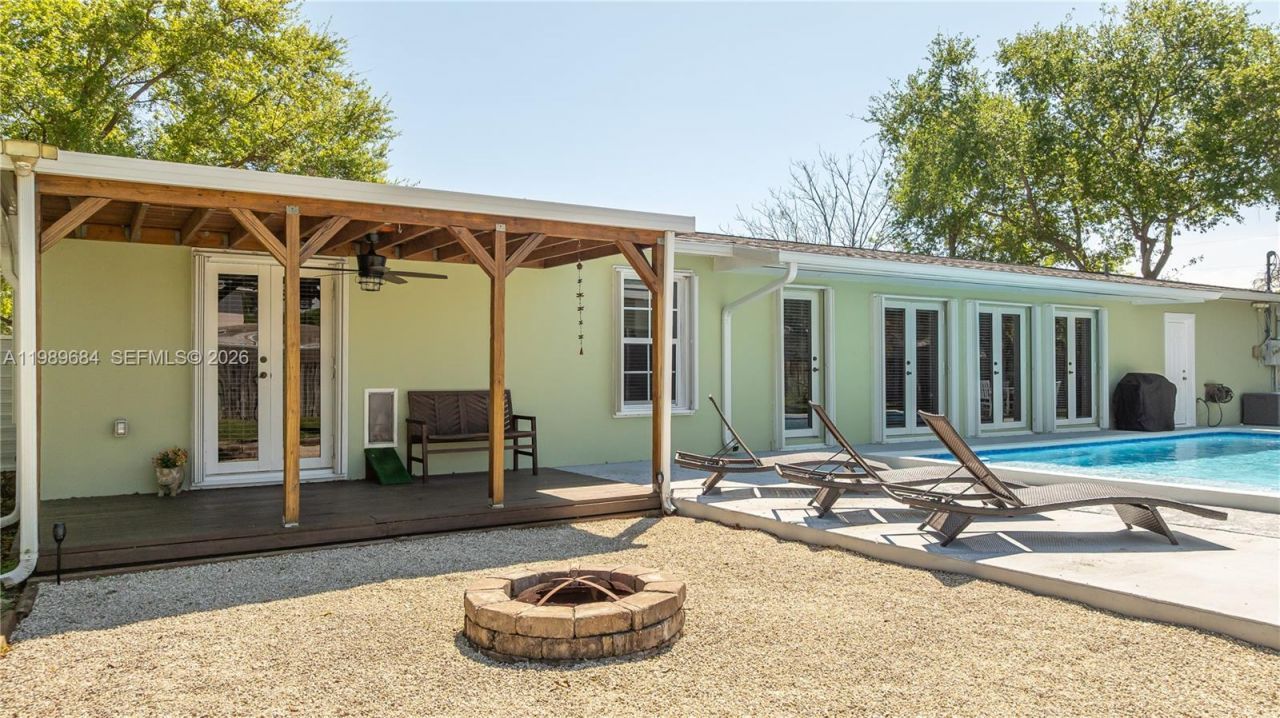 8535 SW 186th St , Cutler Bay, FL 33157 Photo