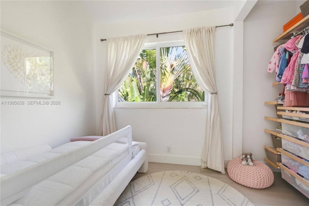 3782 El Prado Blvd, Unit 1, Miami, FL 33133 Photo