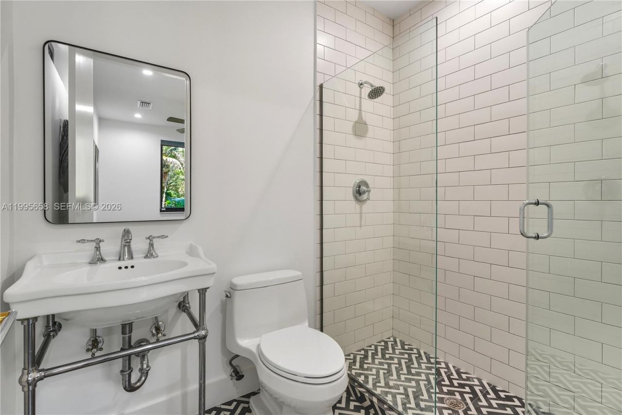 3782 El Prado Blvd, Unit 1, Miami, FL 33133 Photo