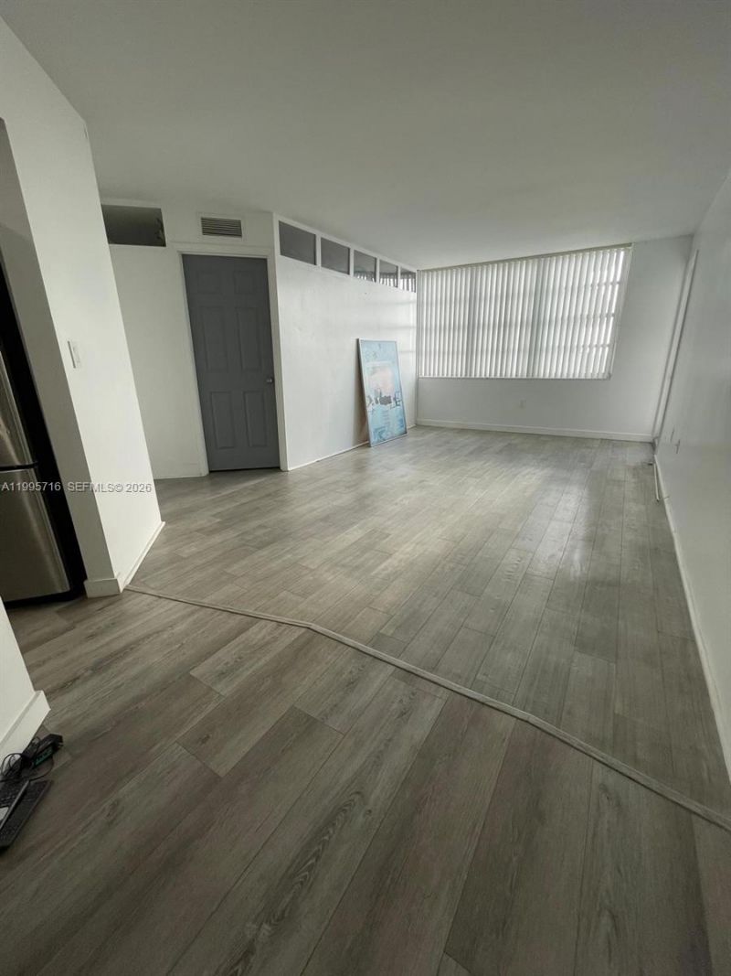 2750 NE 183rd St, Unit 2407, Aventura, FL 33160 Photo