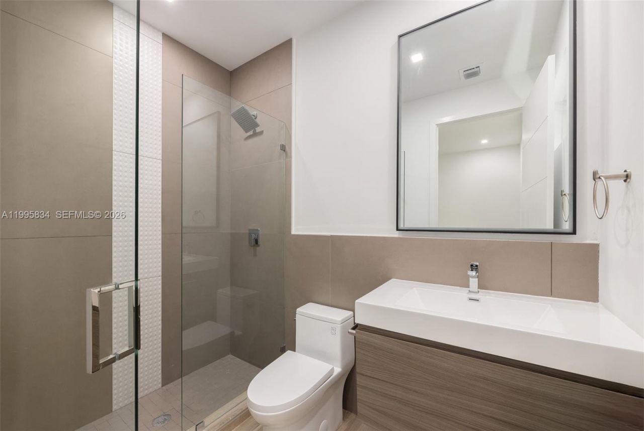 3164 Plaza St, Coconut Grove, FL 33133 Photo
