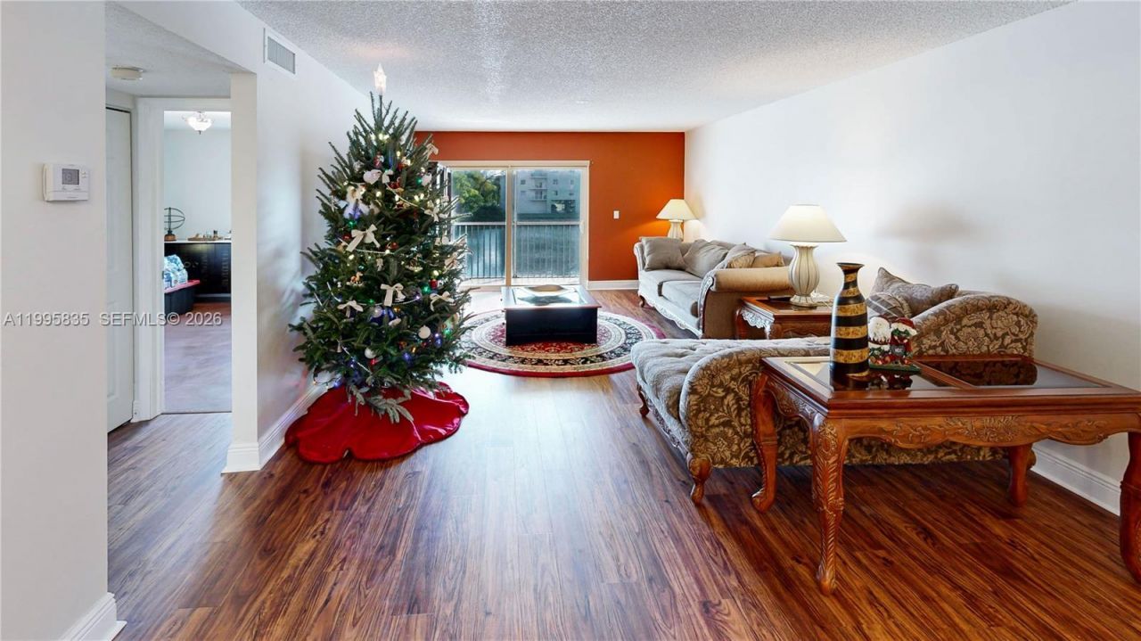 21121 SW 85th Ave , Unit 216, Cutler Bay, FL 33189 Photo