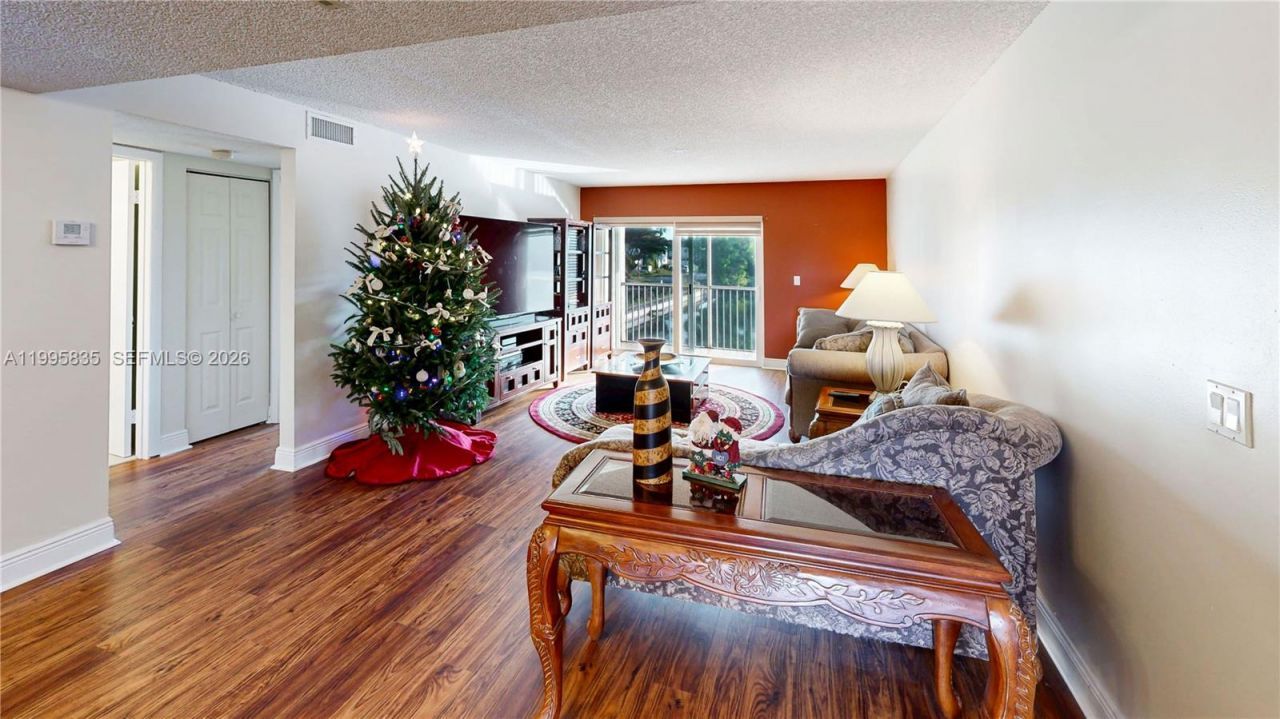 21121 SW 85th Ave , Unit 216, Cutler Bay, FL 33189 Photo