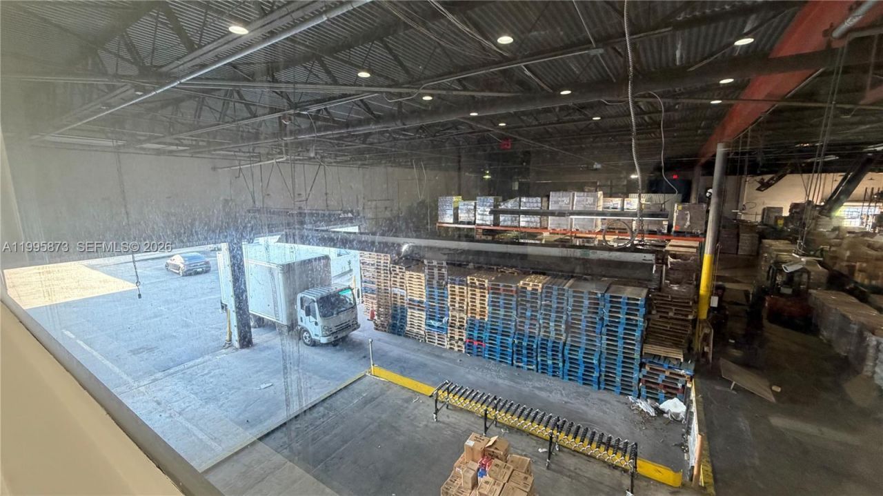 50 NE 179th St, Miami Gardens, FL 33162 Photo