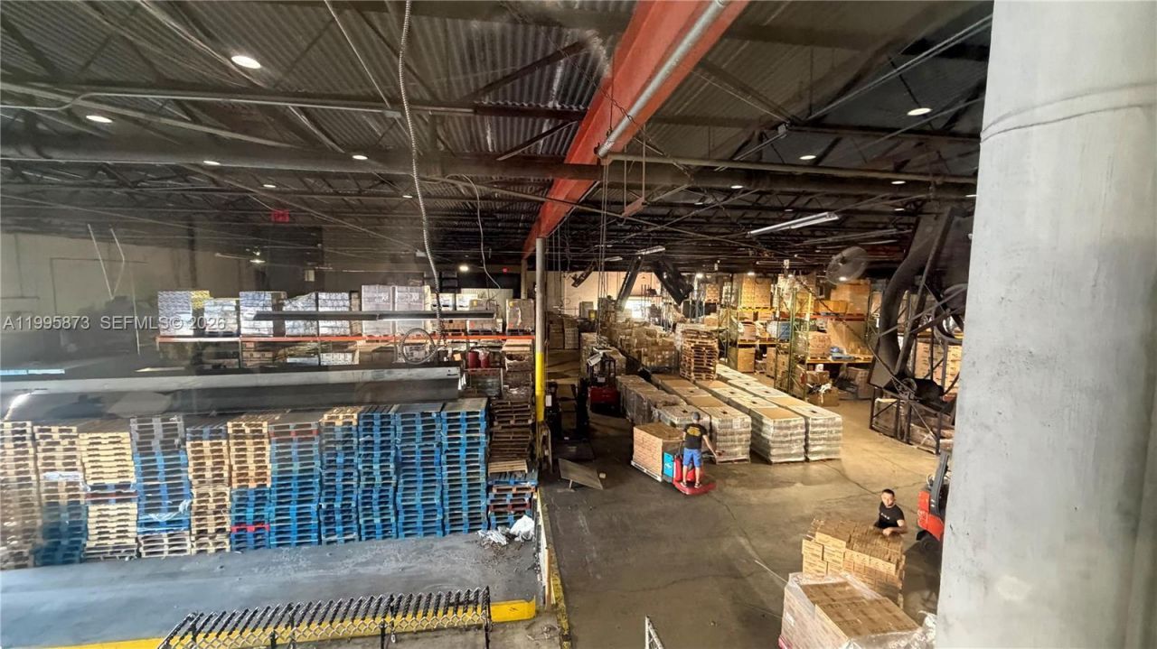 50 NE 179th St, Miami Gardens, FL 33162 Photo