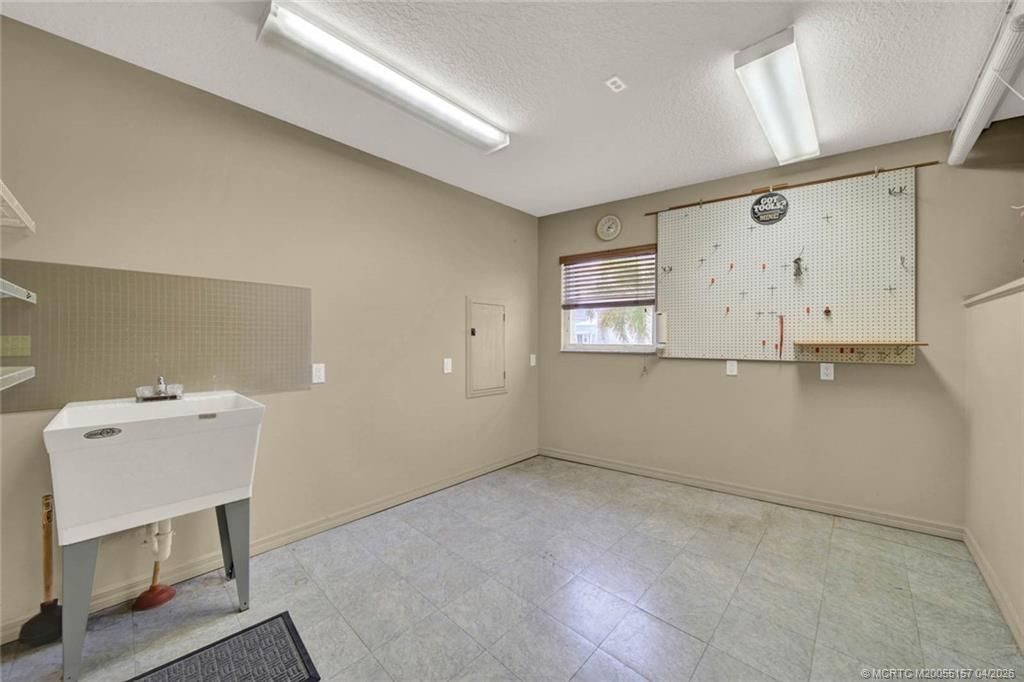 10725 S Ocean Drive, Unit 401, Jensen Beach, FL 34957 Photo