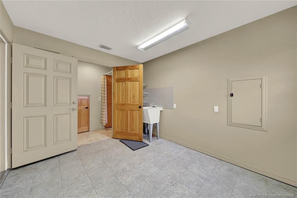 10725 S Ocean Drive, Unit 401, Jensen Beach, FL 34957 Photo