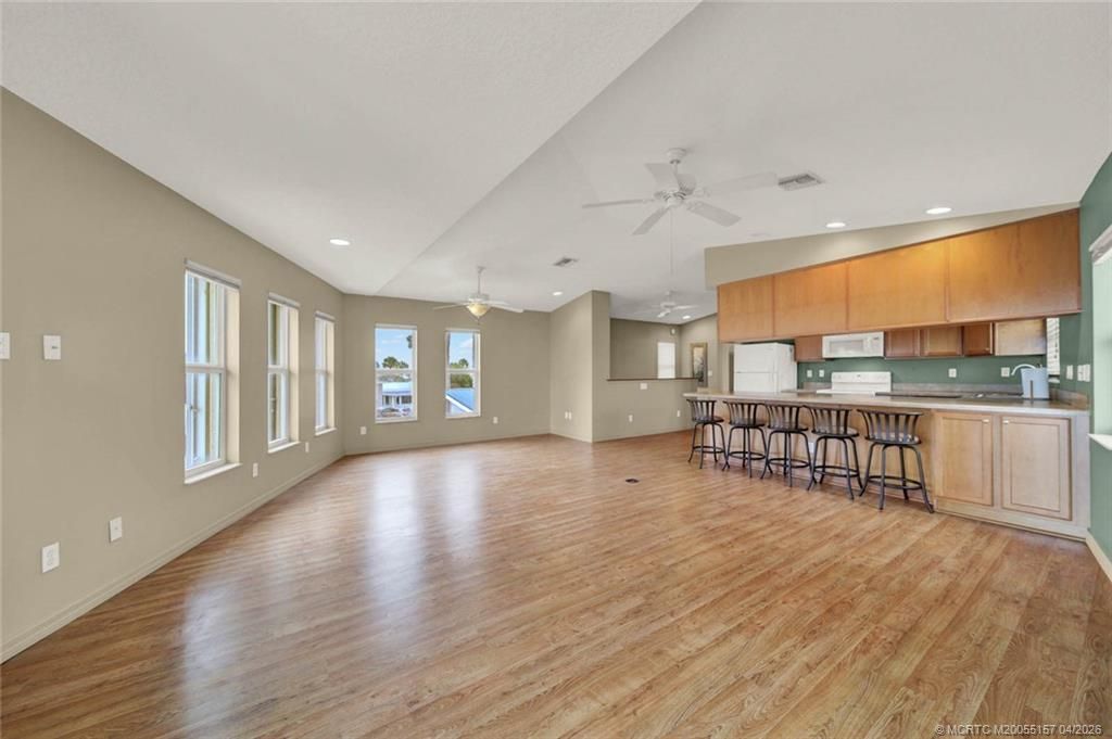 10725 S Ocean Drive, Unit 401, Jensen Beach, FL 34957 Photo