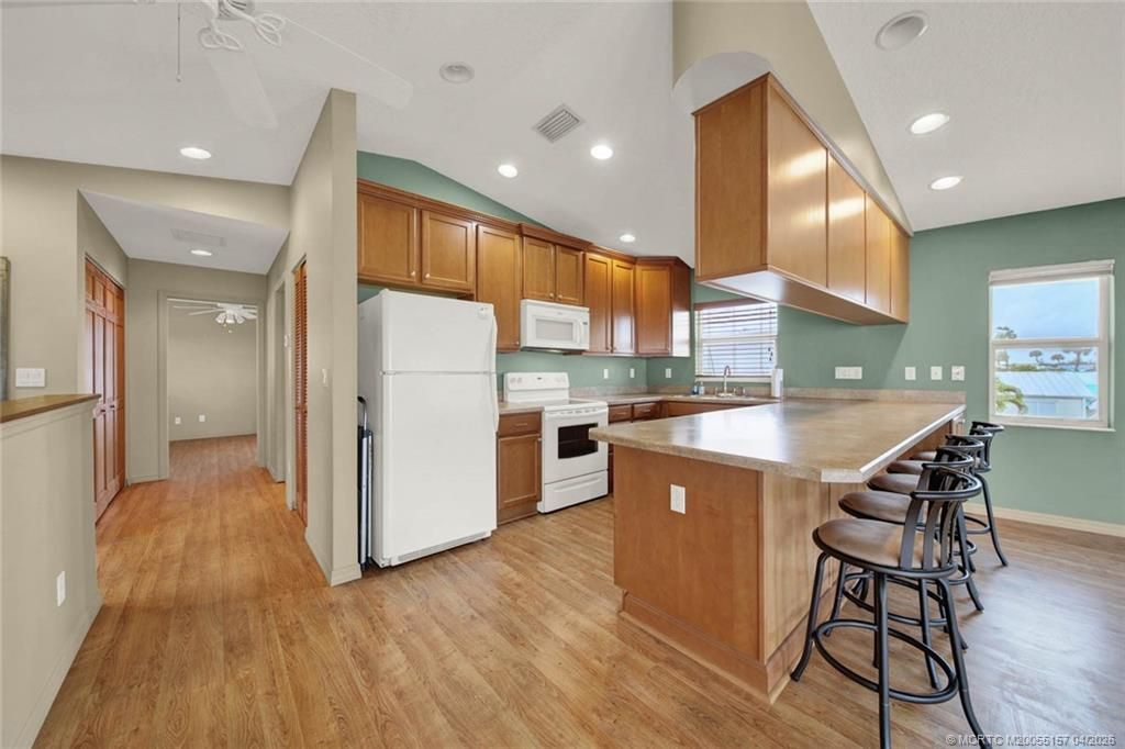 10725 S Ocean Drive, Unit 401, Jensen Beach, FL 34957 Photo