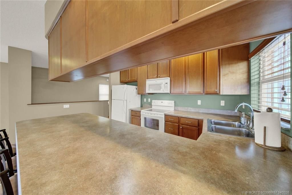 10725 S Ocean Drive, Unit 401, Jensen Beach, FL 34957 Photo