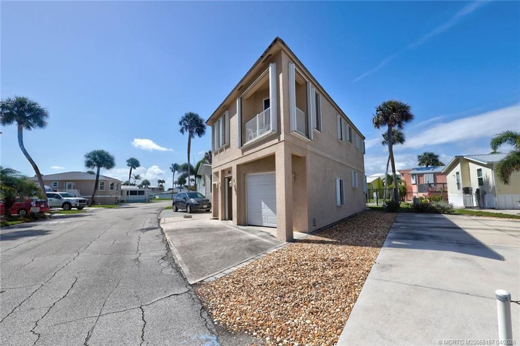 10725 S Ocean Drive, Unit 401, Jensen Beach, FL 34957 Photo