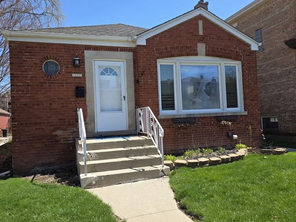 10937 S Artesian Avenue, Chicago, IL 60655