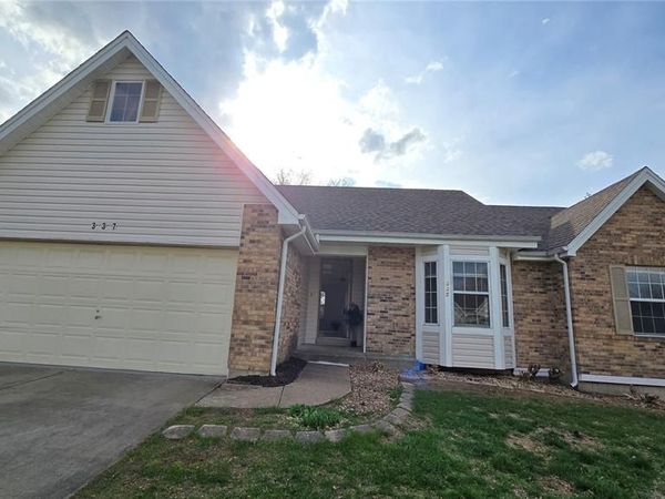 337 Misty Valley Drive, St Peters, MO 63376