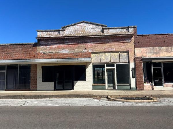 107/109 E Hale Avenue, Osceola, AR 72370