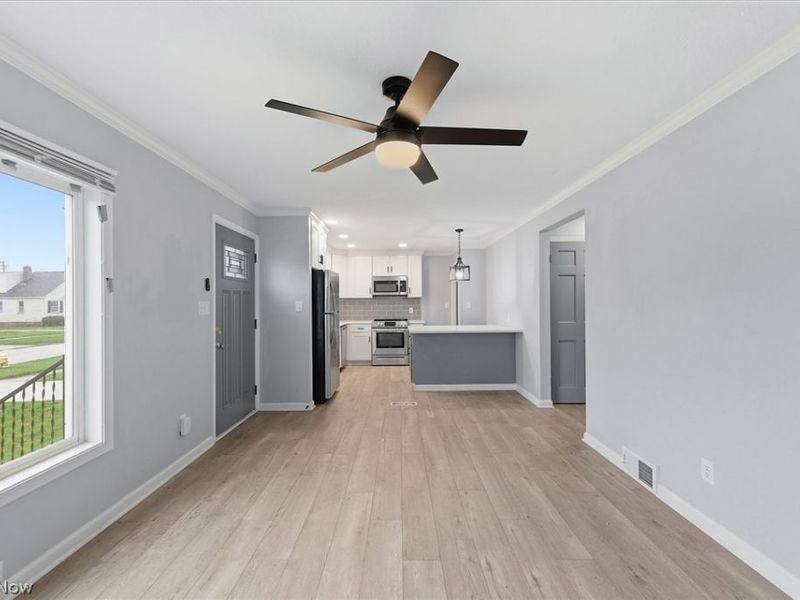 2819 Lincoln Avenue, Parma, OH 44134 Photo 4