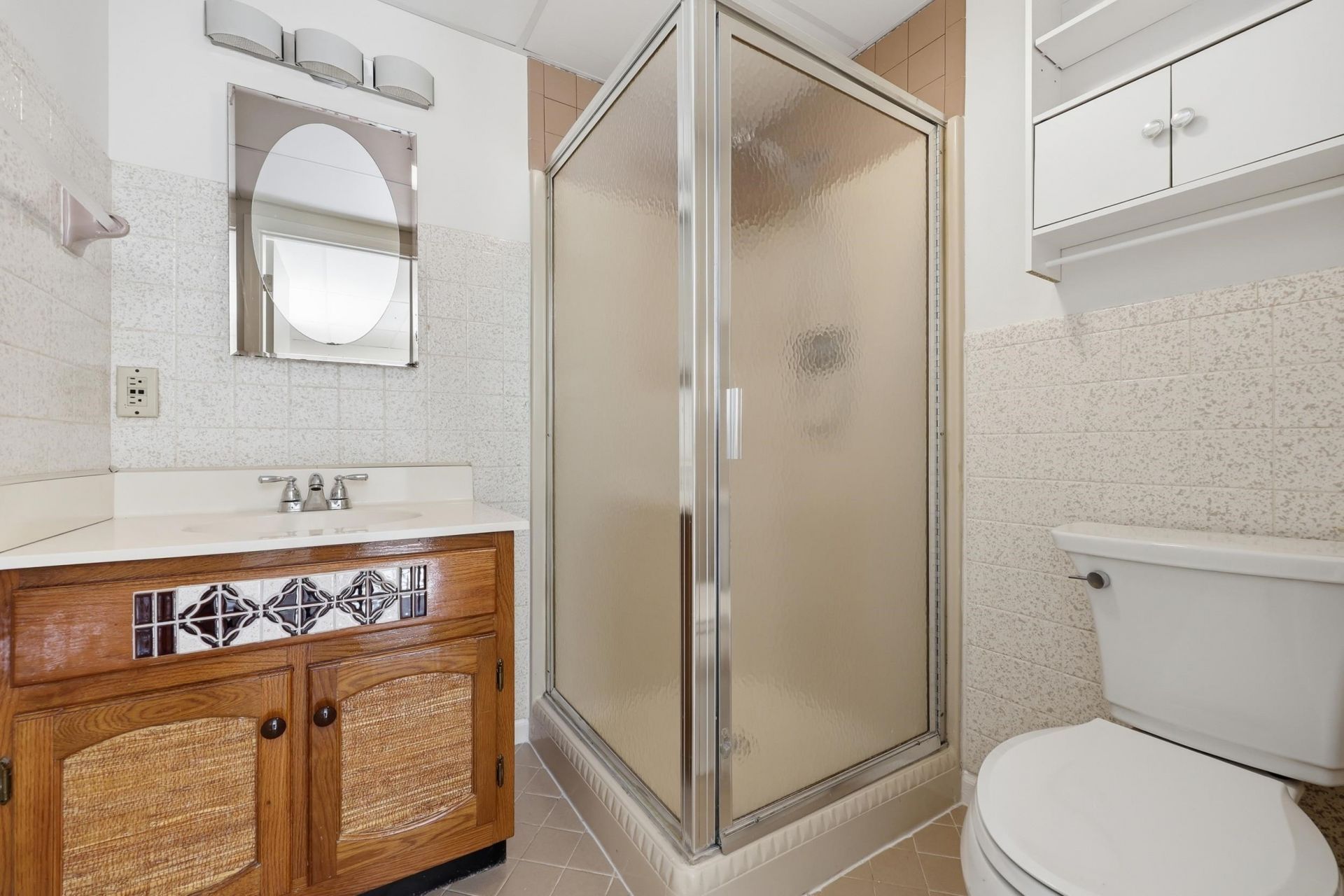 2227 Jefferson Circle Photo 11