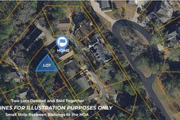 2227 Jefferson Circle photo 4