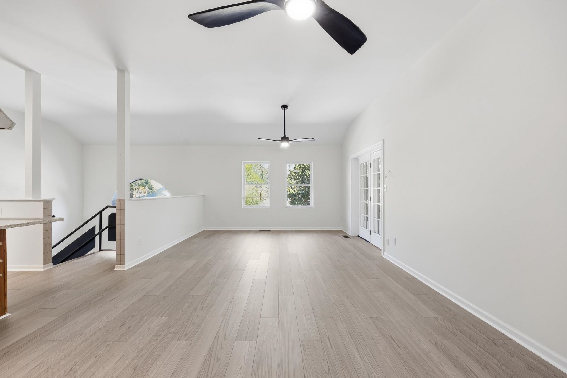 2227 Jefferson Circle Photo 23