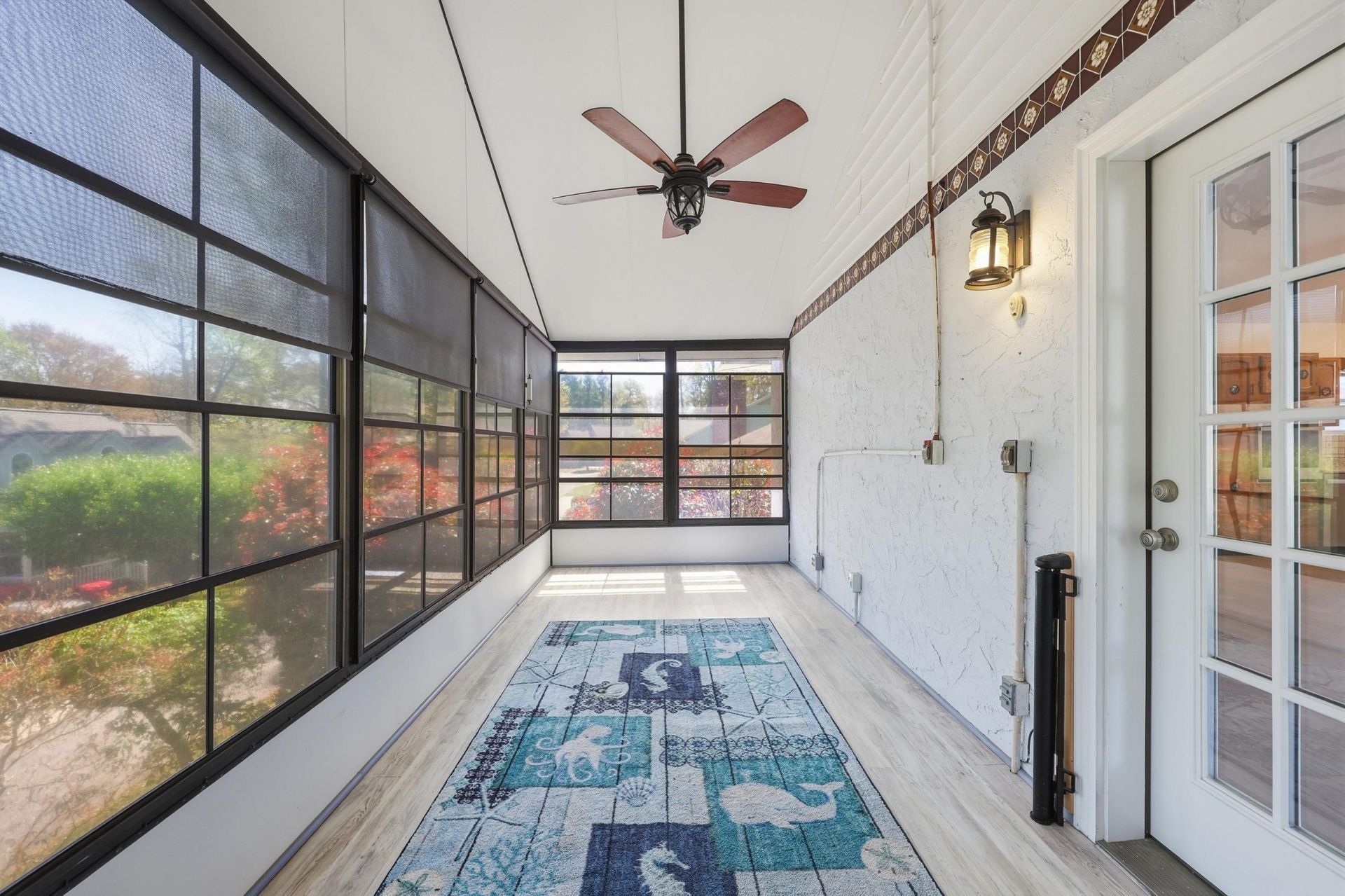 2227 Jefferson Circle Photo 24