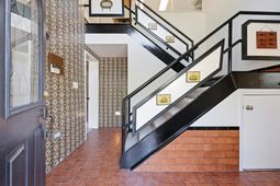 2227 Jefferson Circle photo 4