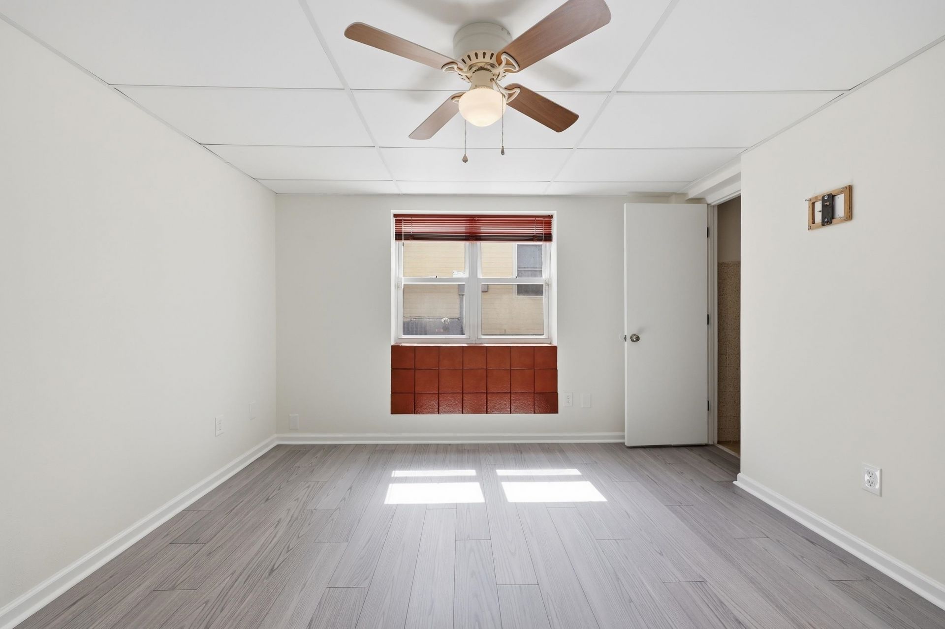 2227 Jefferson Circle Photo 9