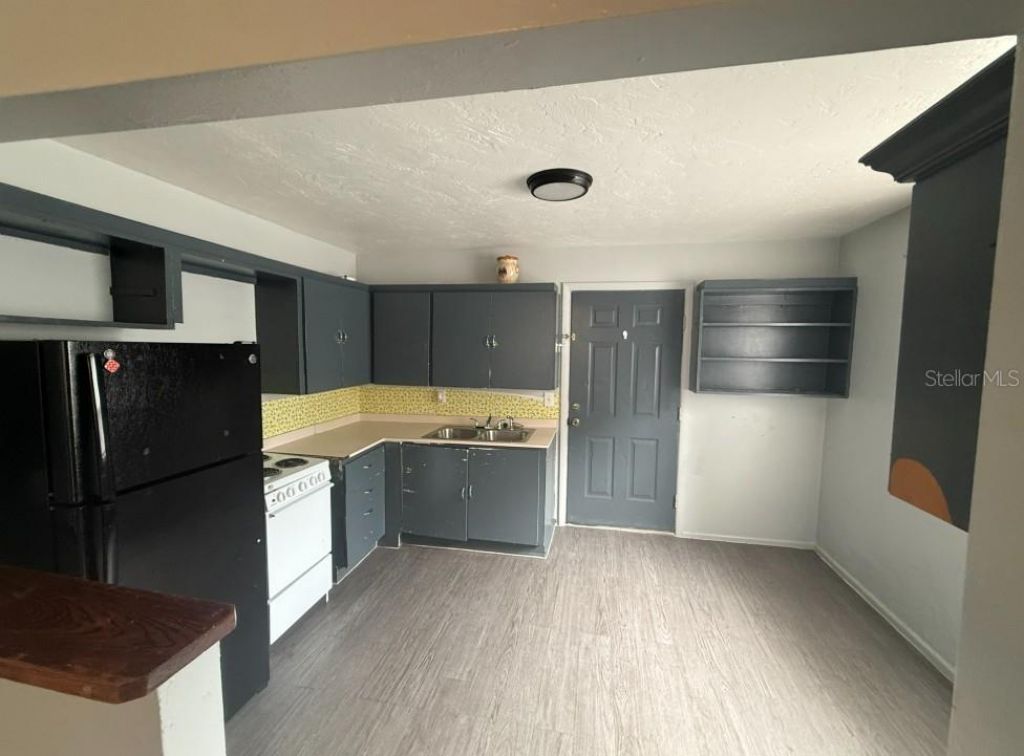 129 N Pompano Avenue , Sarasota, FL 34237 Photo