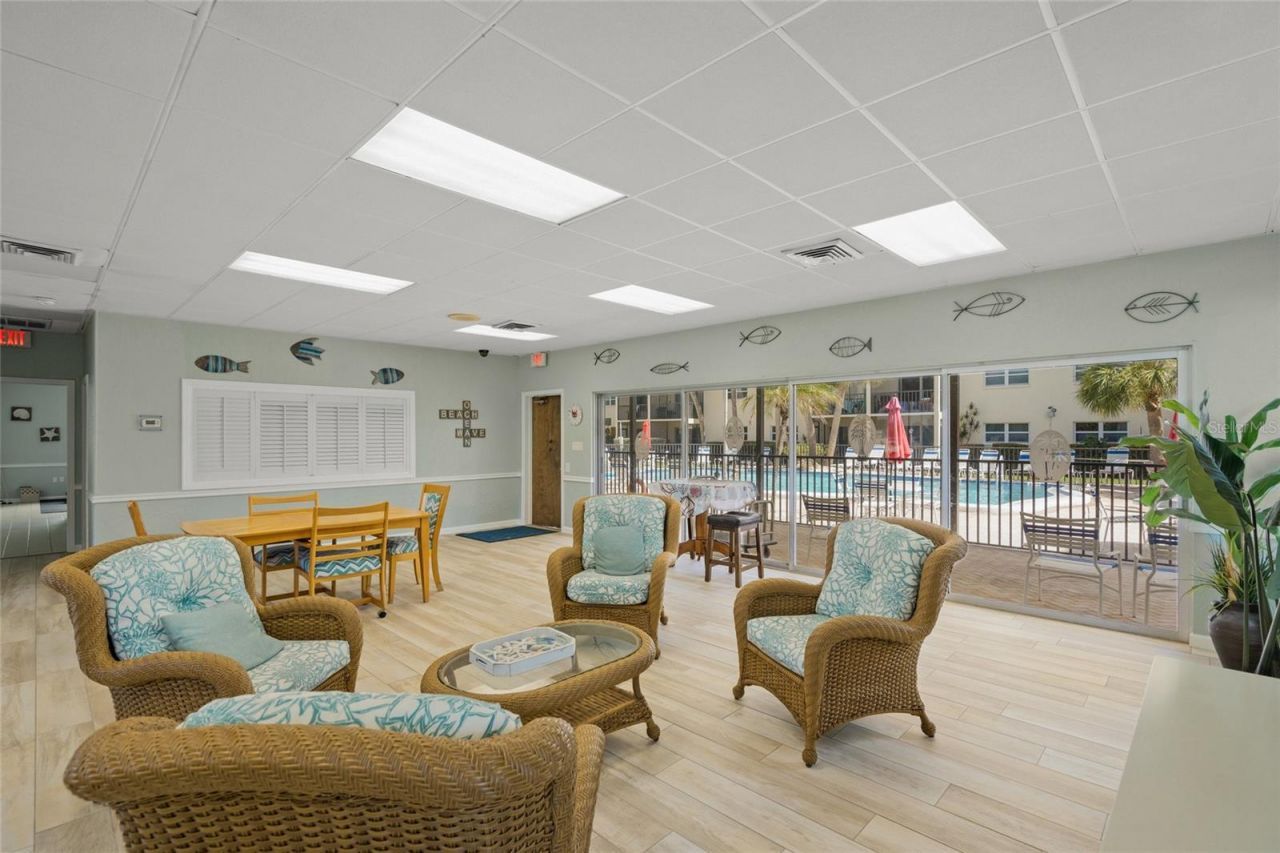 915 Beach Road , Unit 215, Siesta Key, FL 34242 Photo