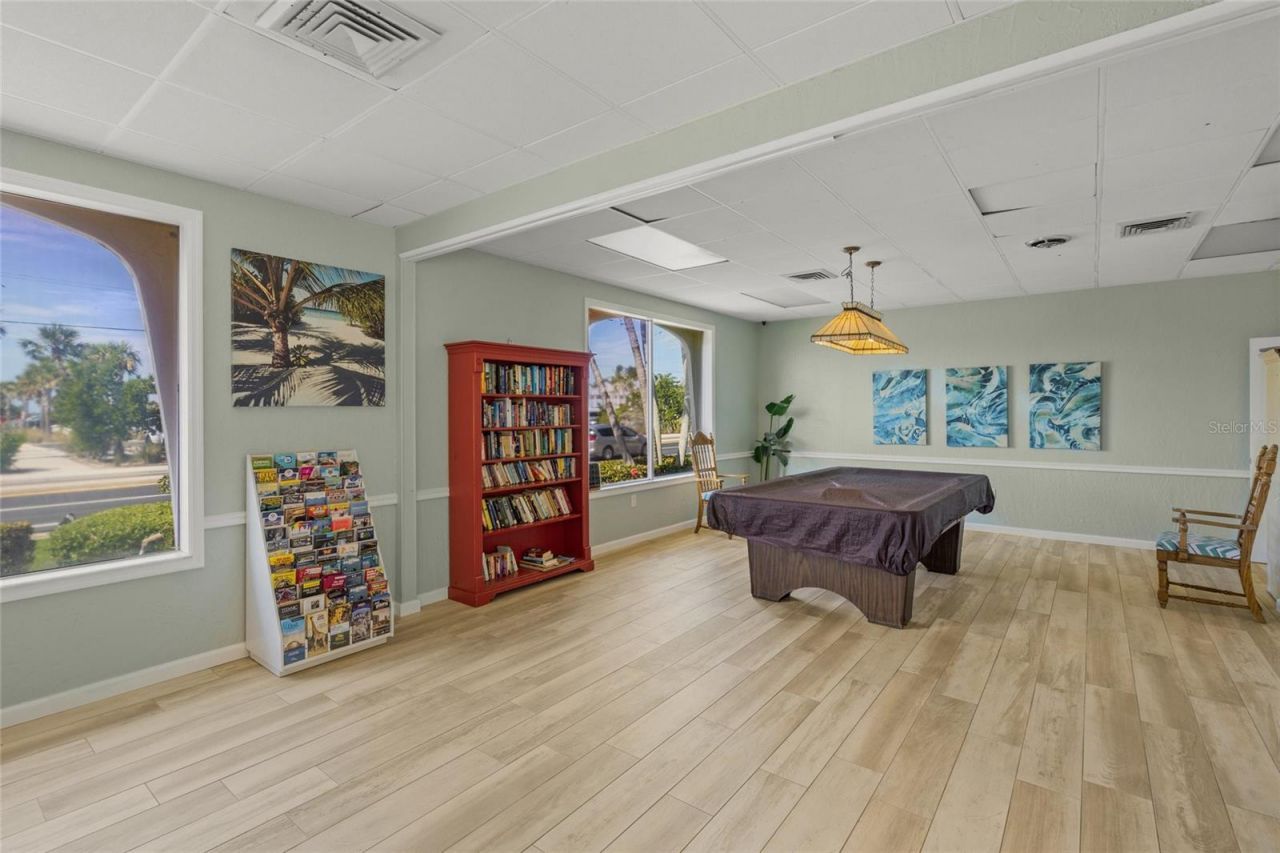 915 Beach Road , Unit 215, Siesta Key, FL 34242 Photo