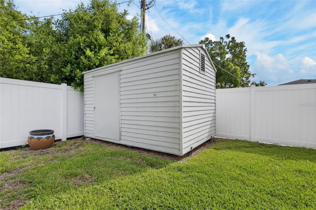 1008 W River Drive, Temple Terrace, FL 33617 Photo