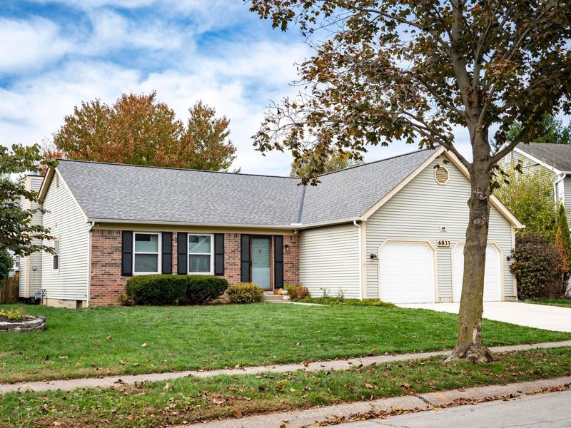 6833 Spruce Pine Drive, Columbus, OH 43235 Photo 1