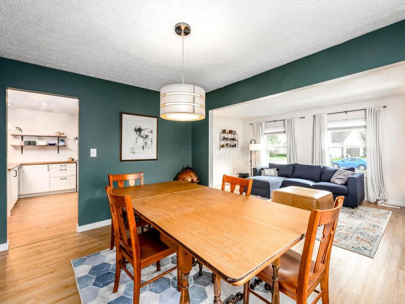 6833 Spruce Pine Drive, Columbus, OH 43235 Photo 5