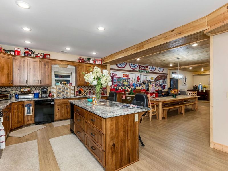 427 Maple Avenue, Utica, OH 43080 Photo 13