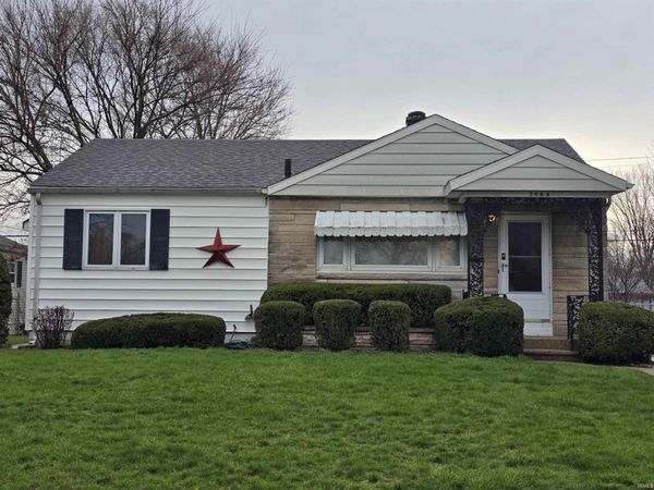 2405 Rockne Drive, South Bend, IN 46615