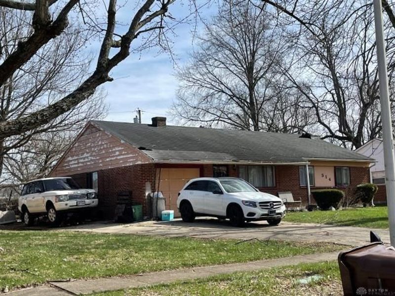 314 Stubbs Drive, Dayton, OH 45426 Photo 2