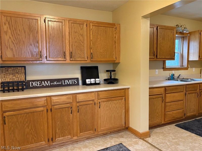 733 Damon Street, Akron, OH 44310 Photo 18