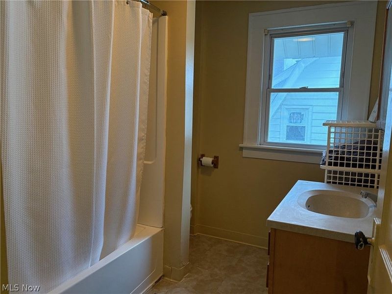 733 Damon Street, Akron, OH 44310 Photo 31