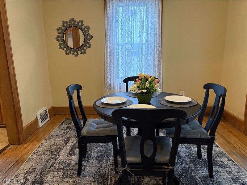 733 Damon Street, Akron, OH 44310 Photo 8