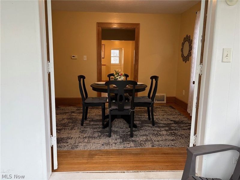 733 Damon Street, Akron, OH 44310 Photo 9